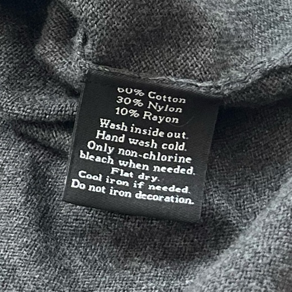 Rock & Republic Scoop Neck High Low Cheetah Long Sleeve Sweater Gray Studded S - Picture 6 of 8